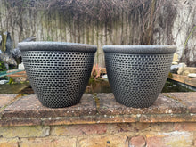 Laden Sie das Bild in den Galerie-Viewer, Wentworth black and silver coloured flower pot x 2 pots - Marissa's Garden &amp; Gift
