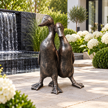 Afbeelding in Gallery-weergave laden, New Bronze ducks pair polyresin ornament in a scenic garden
