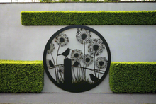 Laden Sie das Bild in den Galerie-Viewer, Handmade black 40cm wall plaque of Robin birds Tree Wall Plaque, black coloured  Metal, Garden/indoor Wall Art powder coated steel - Marissa's Garden &amp; Gift
