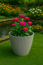 Charger l&#39;image dans la galerie, 30cm Hampton white coloured flower pot - Marissa&#39;s Garden &amp; Gift
