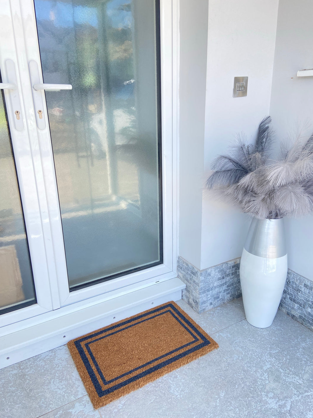 Door Mats Indoor / Outdoor | Non Slip simple border Design Entrance Welcome Mat (dark grey border) 60 x 40 x 20cm - Marissa's Garden & Gift