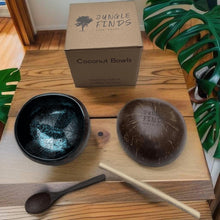 Laden Sie das Bild in den Galerie-Viewer, Handmade hand painted blue leaf design food safe coconut bowl and spoon Set with free gift bamboo straw and gift box

