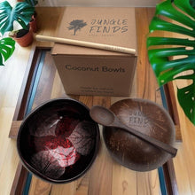 Laden Sie das Bild in den Galerie-Viewer, Handmade hand painted red leaf design food safe coconut bowl and spoon Set with free gift bamboo straw and gift box
