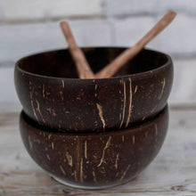 Charger l&#39;image dans la galerie, Food safe natural coconut bowl &amp; wooden spoon
