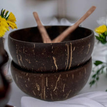 Indlæs billede til gallerivisning Food safe natural coconut bowl &amp; wooden spoon
