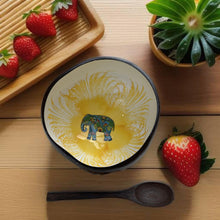 Indlæs billede til gallerivisning Handmade hand painted white and yellow with elephant  design food safe coconut bowl and spoon Set with free gift bamboo straw and gift box
