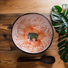 Laden Sie das Bild in den Galerie-Viewer, Handmade hand painted white and orange with elephant  design food safe coconut bowl and spoon Set with free gift bamboo straw and gift box
