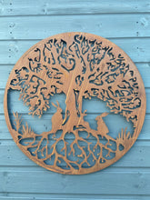 Afbeelding in Gallery-weergave laden, Handmade rusty 61.5cm wall plaque of rabbits Woodland animals Tree Wall Plaque, Rusted Aged Metal, Garden Wall Art

