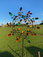 Charger l&#39;image dans la galerie, Spinner de sculpture éolienne de jardin Sherborne
