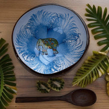 Laden Sie das Bild in den Galerie-Viewer, Handmade hand painted white &amp; dark blue with elephant  design food safe coconut bowl and spoon Set with free gift bamboo straw and gift box
