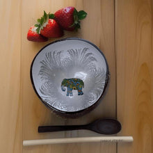 Laden Sie das Bild in den Galerie-Viewer, Handmade hand painted white and silver with elephant  design food safe coconut bowl and spoon Set with free gift bamboo straw and gift box
