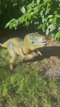 Charger et lire la vidéo dans la visionneuse de la Galerie, Garden sculpture T-Rex dinosaur
