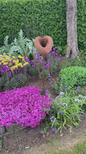 Indlæs og afspil video i gallerivisning Handmade rusty garden/outdoor calla Lily 120cm
