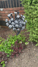 Indlæs og afspil video i gallerivisning Handmade chrysanthemum Silver with black brush Metal Garden/outdoor flower 119CM
