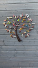 Video laden en afspelen in Gallery-weergave, Coloured birds in a heart shaped tree wall art for indoors/outdoors
