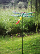 Afbeelding in Gallery-weergave laden, Metal dragonfly plant support/decorative garden ornament
