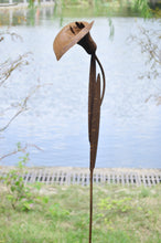 Indlæs billede til gallerivisning Handmade rusty garden/outdoor calla Lily 120cm
