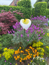 Afbeelding in Gallery-weergave laden, Handmade garden/outdoor white calla Lily flower sculpture 120cm
