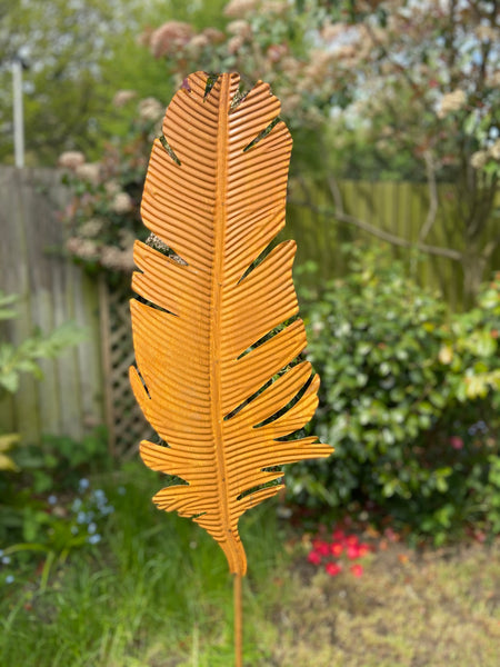 Handmade rusty garden/outdoor Palm leaf 170cm