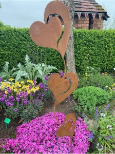 Rusty garden stake with three hearts 142cm