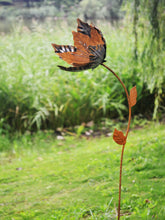 Laden Sie das Bild in den Galerie-Viewer, Handmade garden/outdoor tulip rustic with silver metal garden flower 95cm
